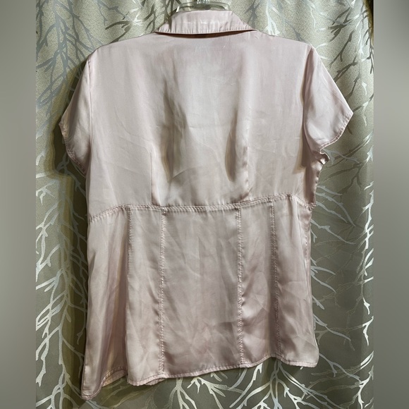 pink button up ! - Picture 3 of 3